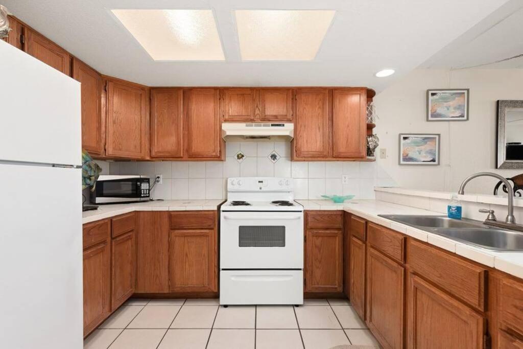 2 Bed 2 Bath Condo By Beach With Resort Pool South Padre Island Exterior photo