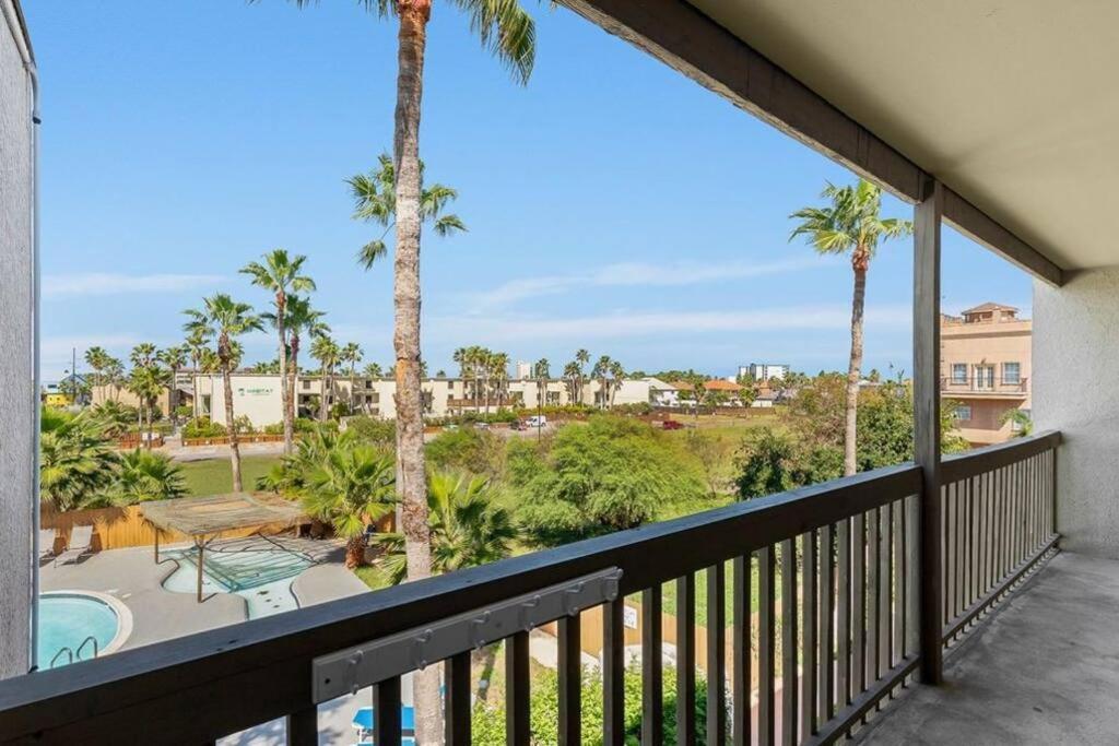 2 Bed 2 Bath Condo By Beach With Resort Pool South Padre Island Exterior photo